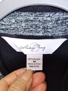 Ming Wang size medium 100% acrylic long sleeve blue-needs zipper pull*-Jacket